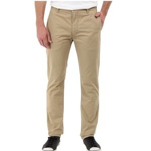 Men’s Levi Chinos